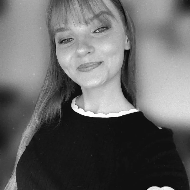 Laura B.
